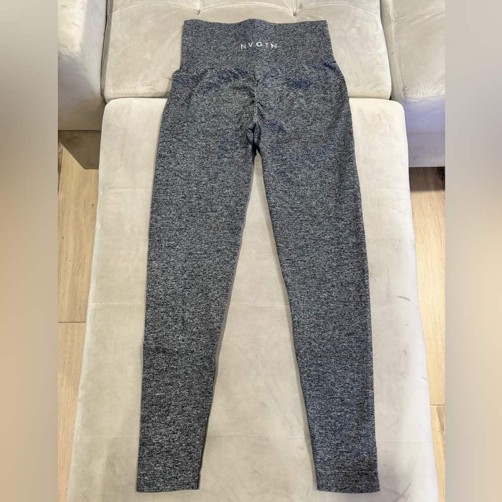 NVGTN scrunch leggings